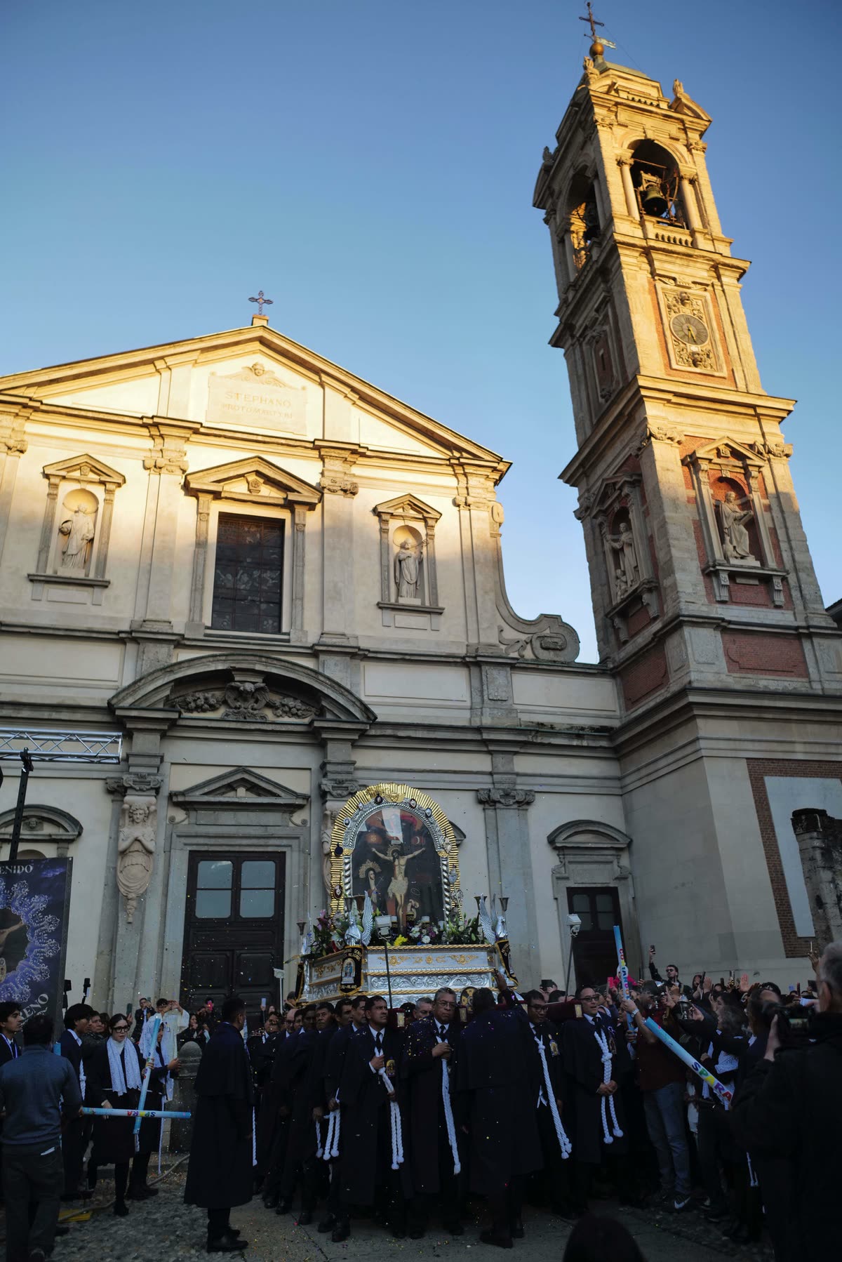 L'ultima luce sulla facciata